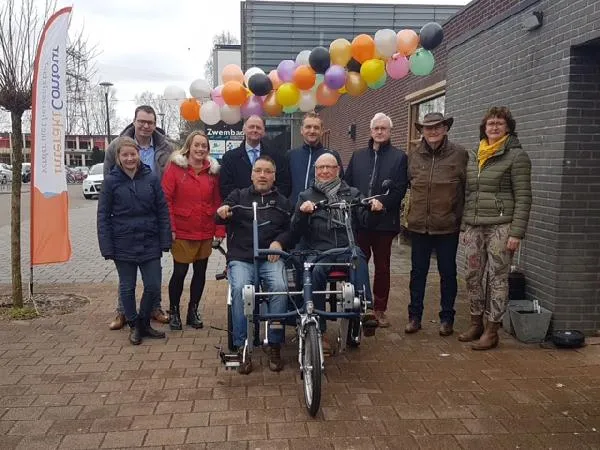 InteraktContour ontvangt duofiets voor mensen met hersenletsel InteraktContour ontvangt duofiets voor mensen met hersenletsel