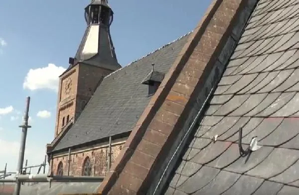 Van een leien dak(je) Van een leien dak(je)