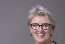 Doret Tigchelaar wordt de nieuwe burgemeester van Wierden Doret Tigchelaar uit Hattemer politiek