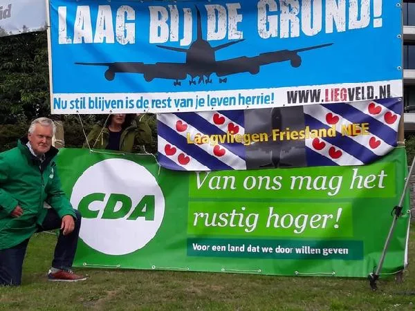 CDA Fractie bij manifestatie tegen laagvliegroutes CDA Fractie bij manifestatie tegen laagvliegroutes