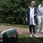 Gemeente Hattem gaat hondenpoep aanpakken, desnoods met poepzuiger Gemeente Hattem gaat hondenpoep aanpakken