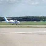 Vliegtuigen Lelystad Airport stijgen na Hattem door