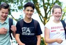Greijdanus Schoolkoor geeft in Hattem uitzwaaiconcert voor koorreis Canada