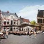 Wethouder Auke Schipper opent nieuw bestrate Markt in Hattem