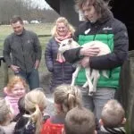 Gerard van Velde adopteert Wolf in schaapskleren