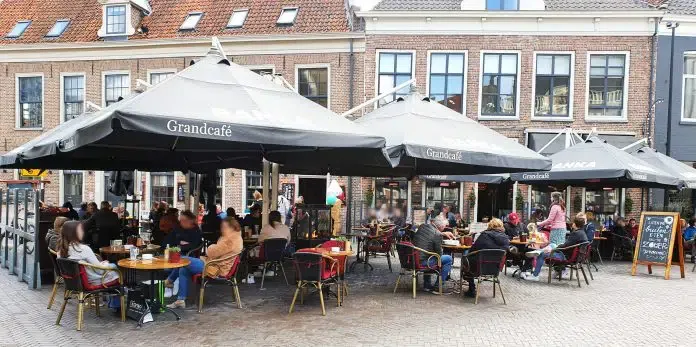 Markt Hattem 1 mei 2021 KH1 met vervaging