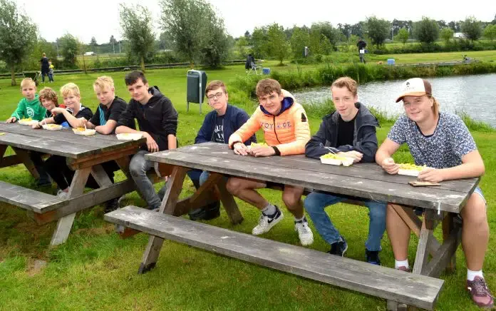 visvereniging helpt elkander