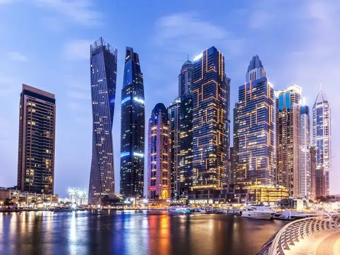 Dubai in twilight Wilma Wijnen