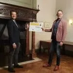 Lionsclub Hattem geeft 1.600 euro voor paviljoen op de Hezenberg