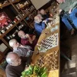 Joop Offringa wint simultaan schaakwedstrijd