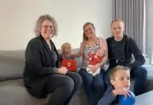 Boekstartkoffertje voor eerste Hattemse baby van 2023