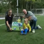 Mini’s v.v. Hattem ontvangen levensgrote poster
