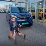 De rolstoelbus voor Femke is er, nu nog de laatste loodjes