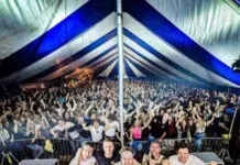 Kaartverkoop Tentfeest start 17 april –  ‘Kom in je meest foute outfit’