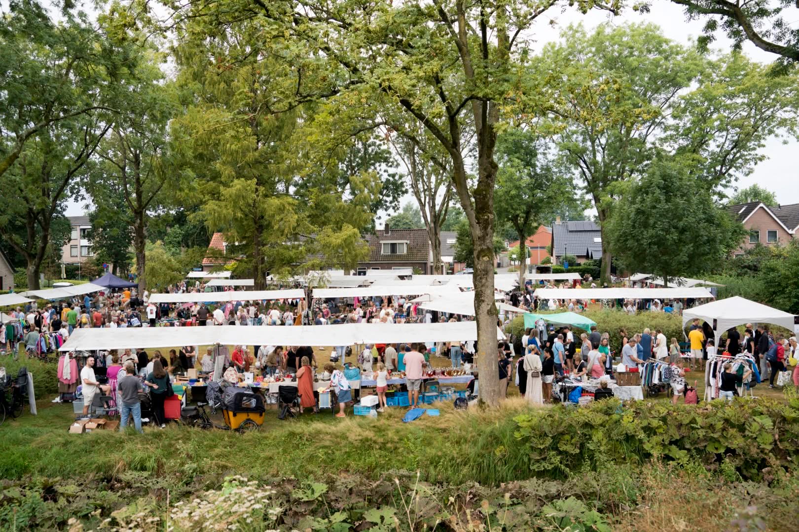 Nieuws in beeld – Hanze Rommelmarkt (1)
