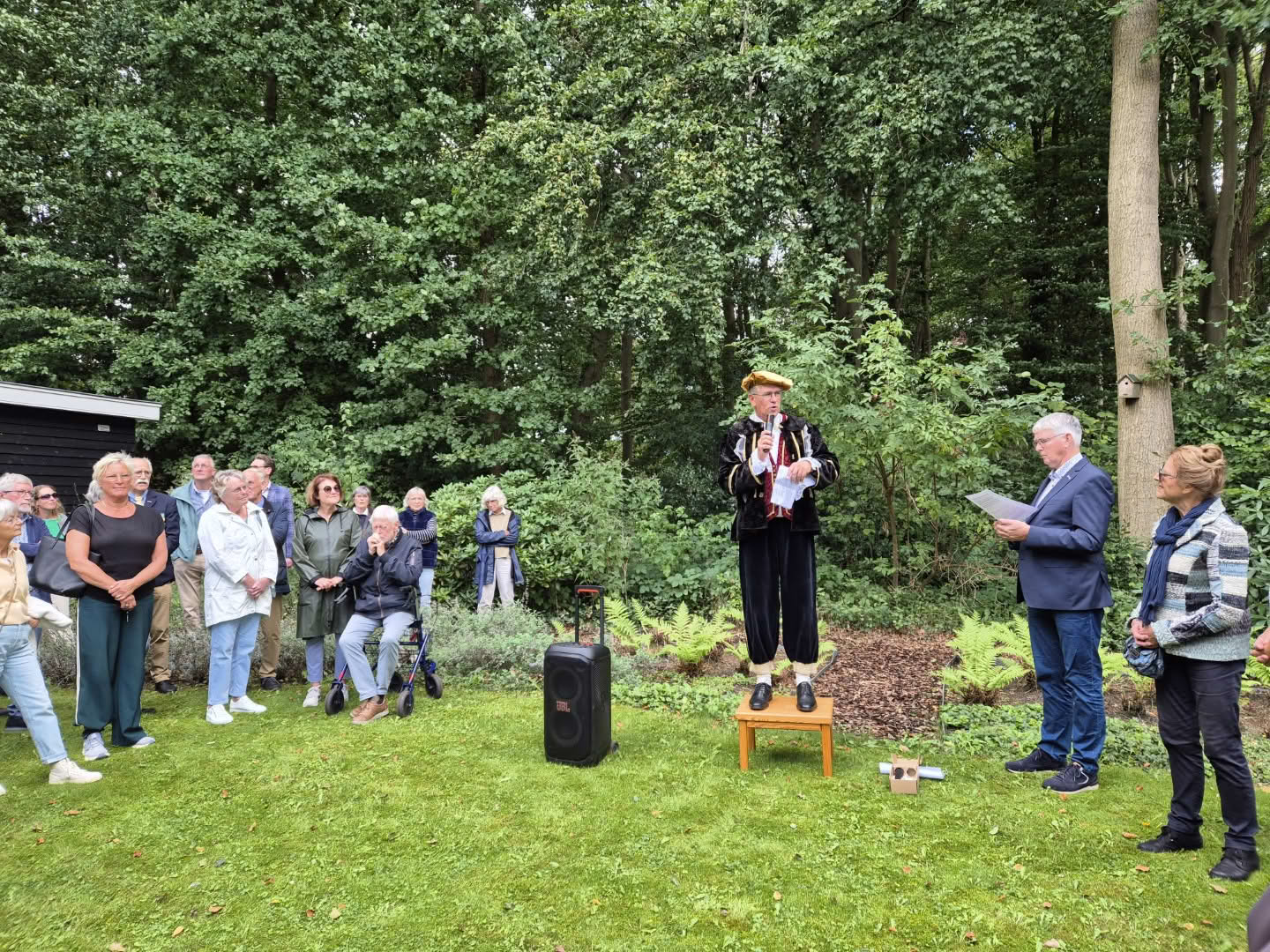 Nieuws in beeld – tv-ploeg filmt 850 jaar kerk in Hattem