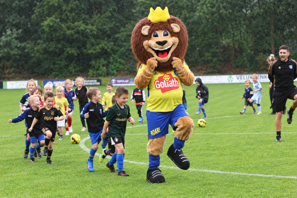 ‘Attem nodigt kinderen uit voor zijn eerste verjaardagsfeestje