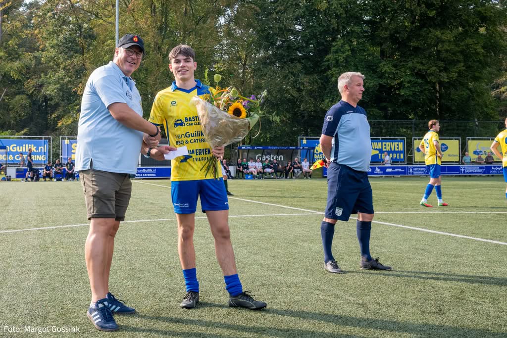 Robin van der Ziel speelt 100e wedstrijd voor Hatto-Heim 1